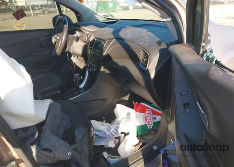 2018 Chevrolet Trax Lt z USA, uszkodzony, nr VIN 3GNCJPSB5JL400276